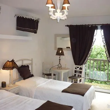 Ferme Loutares Hotel